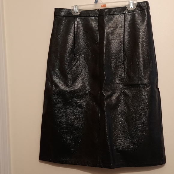 For the Republic Black Faux Leather Midi Skirt - Picture 6 of 7